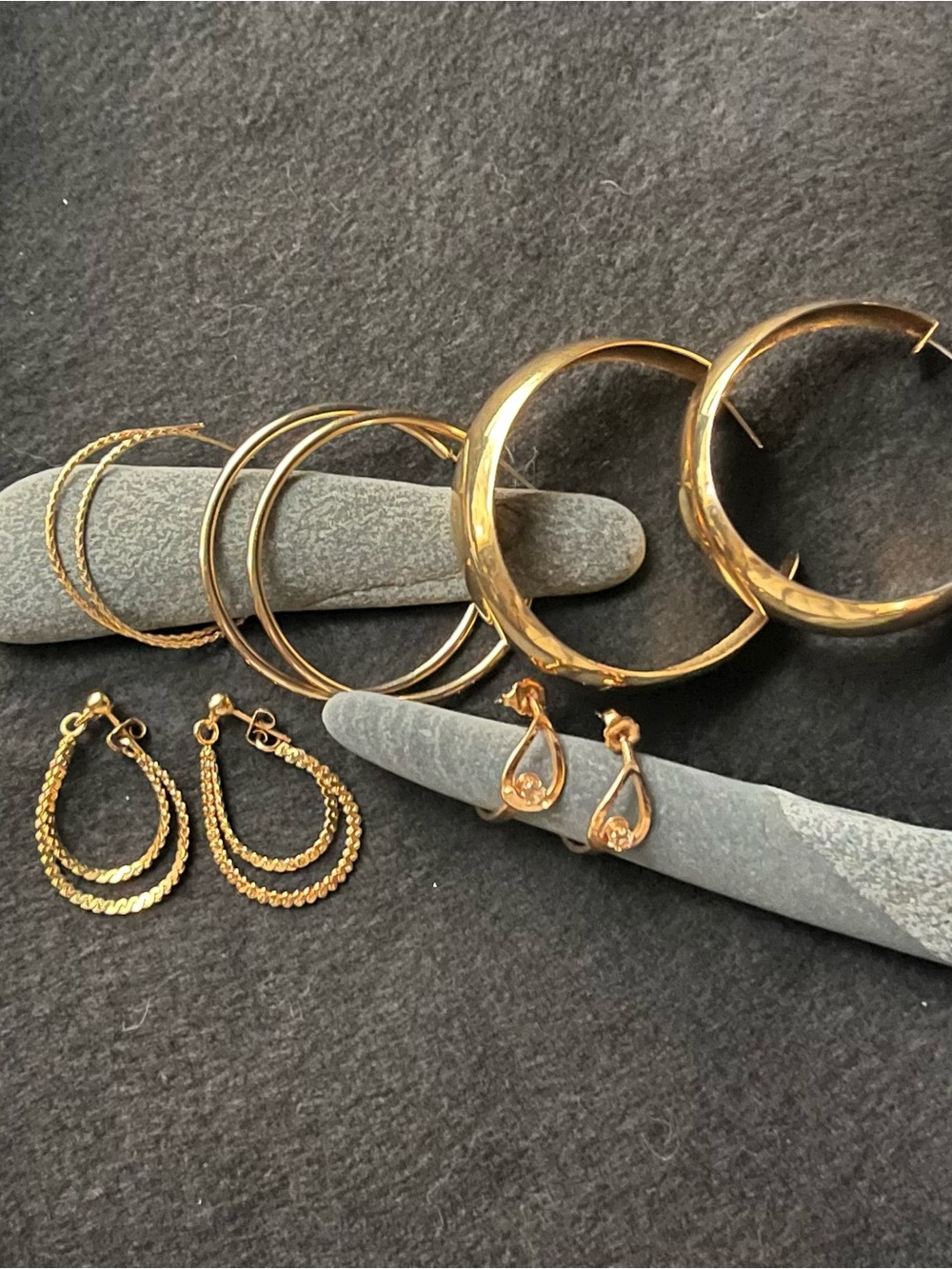 Vintage Gold Tone Hoop Earrings Set Lot - 5 Pairs